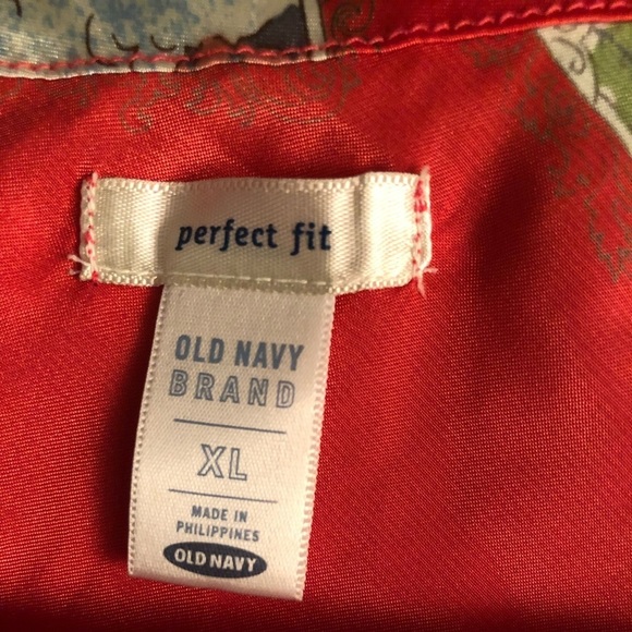 Old Navy size XL red Venice print silky halter red bias cut for give - Picture 6 of 10